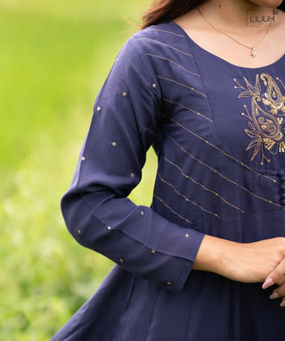 Women’s muslin silk kurti with 3/4th sleeves